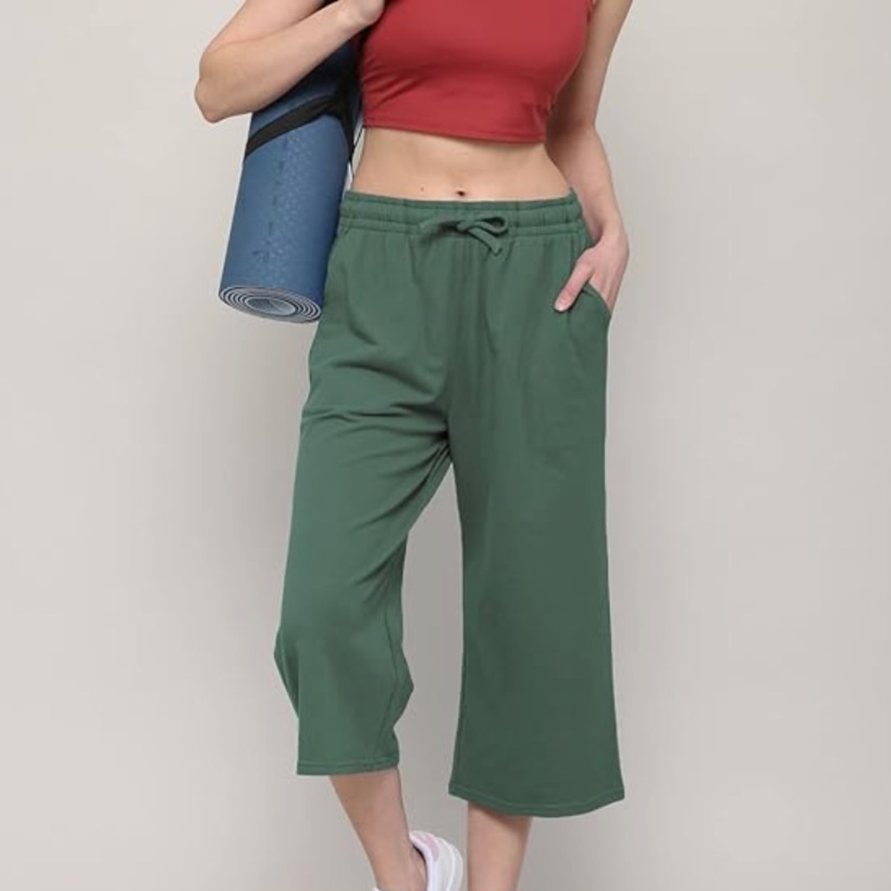 Wide Leg Capri Pants in Sea Pine Green - Picture 4 of 10